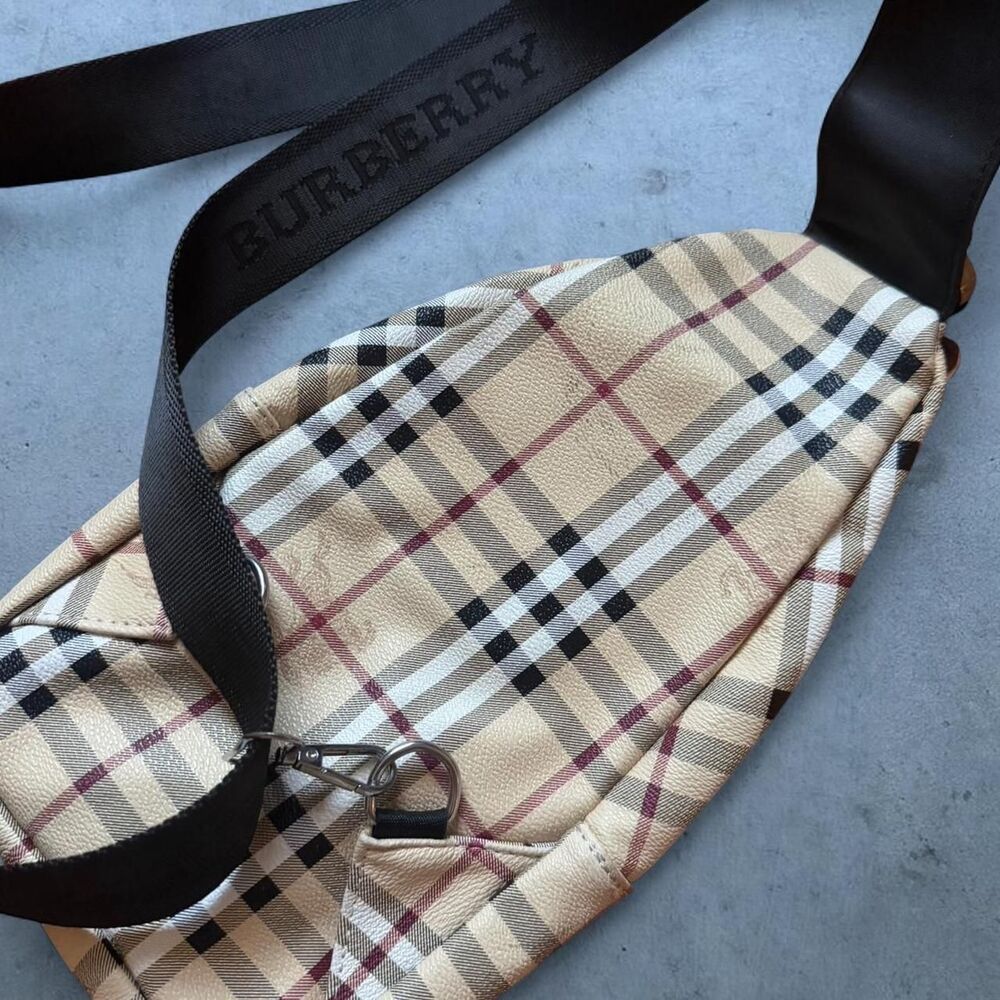 Burberry Sling Crossbody Bag - Picture 4 of 8